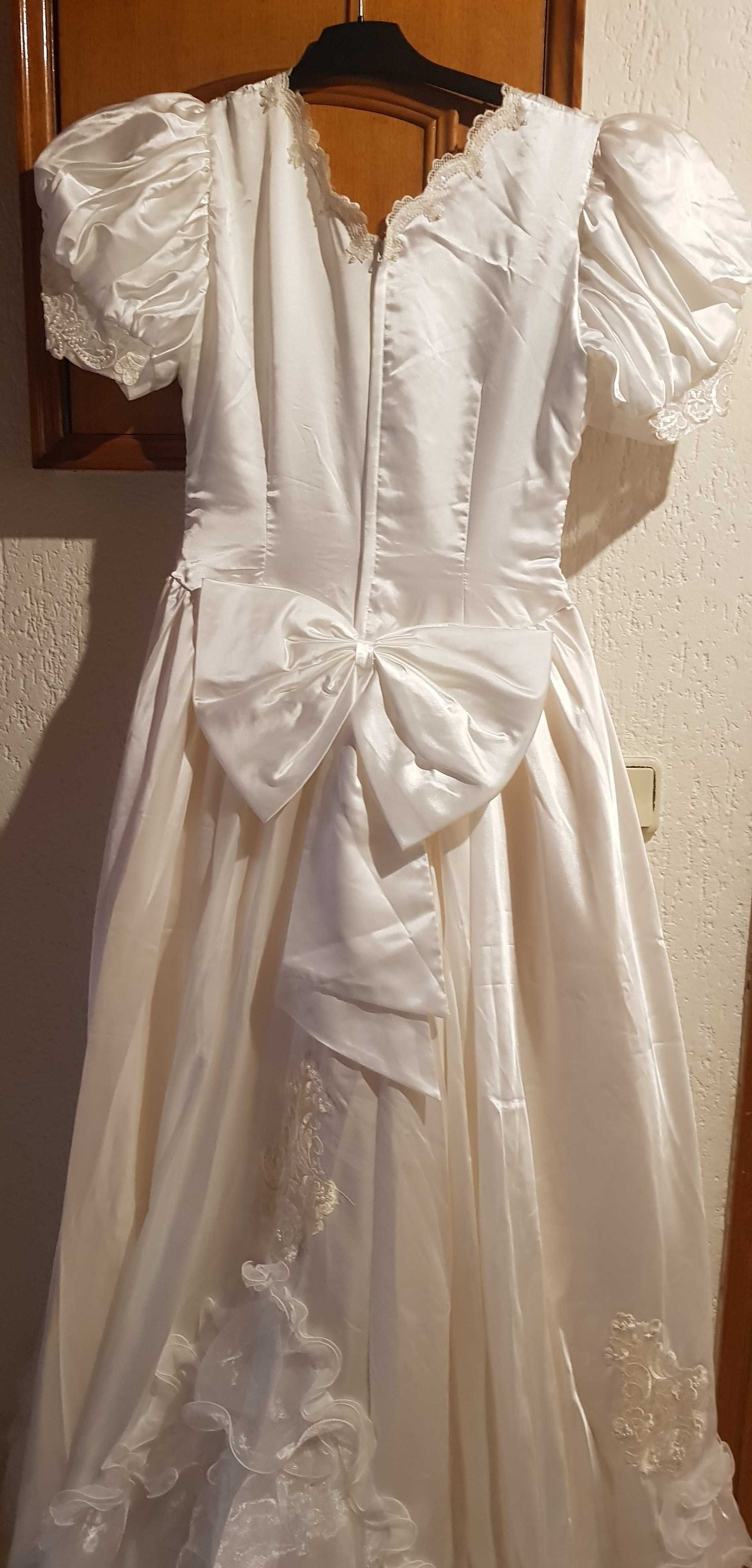 Vestido de Noiva Linanoivas T38. VIntage. Oferta da limpeza geral.