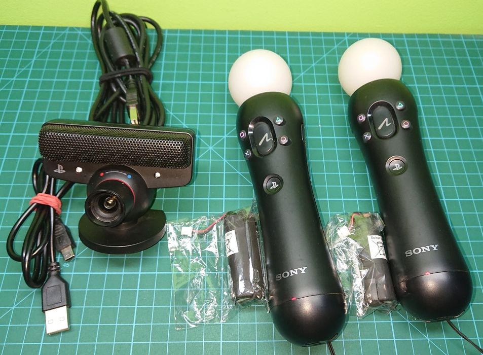 Kontrolery PS3/PS4 move