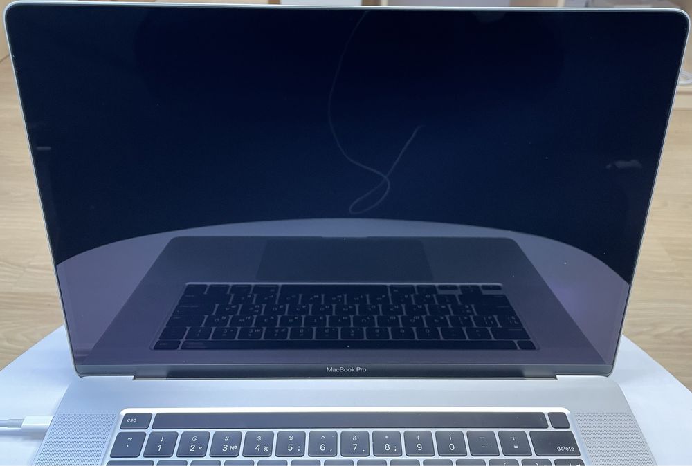 Продам власний Apple MacBook Pro 16” 512GB