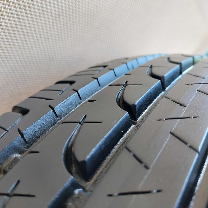 JAK NOWE Opony Letnie GOOD YEAR EFFICIENT GRIP 215/65/16 7mm bieżnika