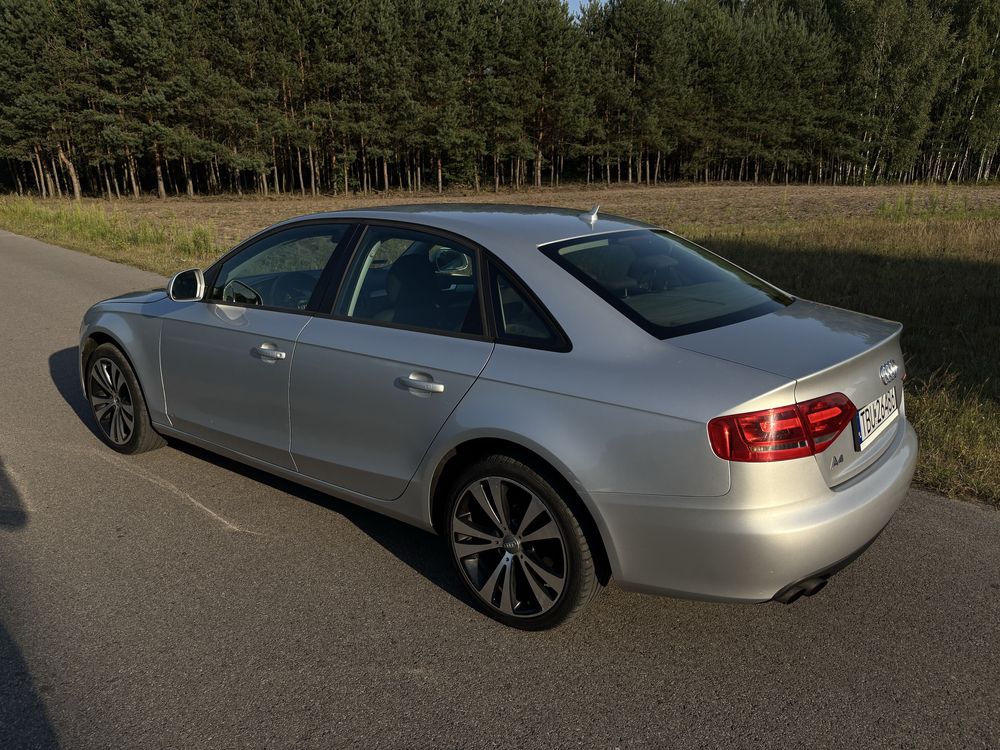 Audi a4 b8 2.0tdi Sedan Fajny stan!