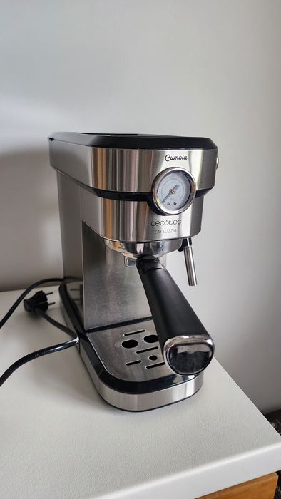Maquina cefé cecotec cumbia