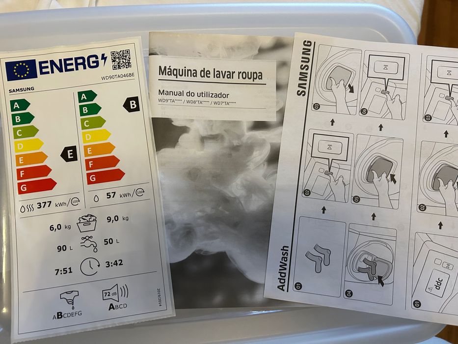 Máquina de lavar e secar roupa Samsung