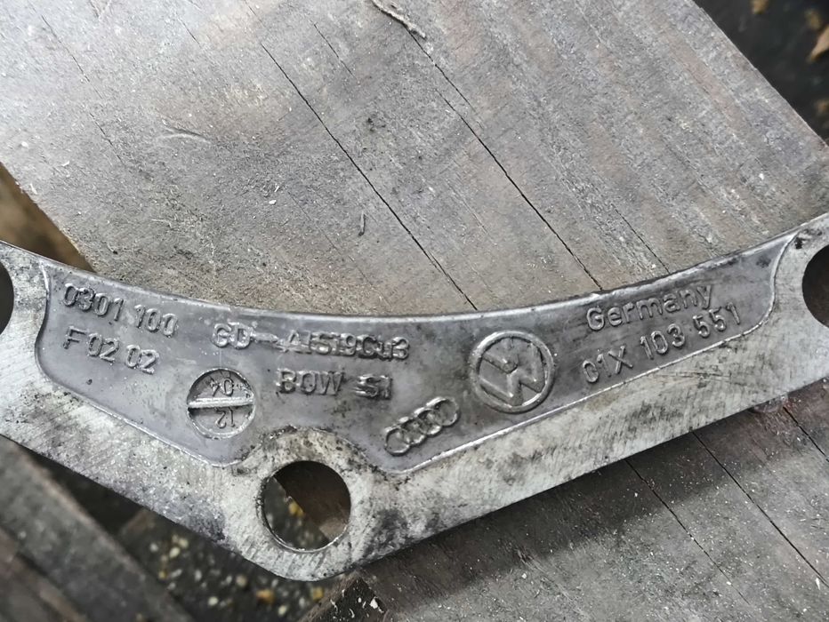 Dystans flansza skrzyni VW Audi A4 B7 A6 C6 2.0 TDI 01X103551 Siedlce