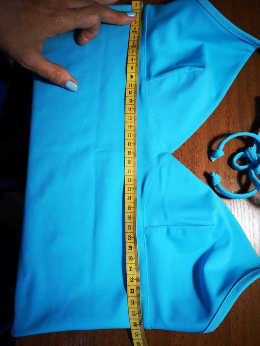 Пляжний костюм з аплікацією