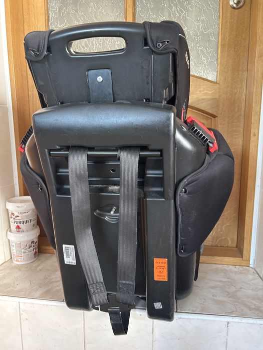 Автокрісло 9-36 кг recaro