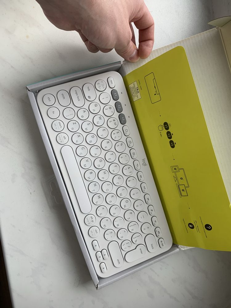 Продам Logitech k380 беспроводная клавиатура