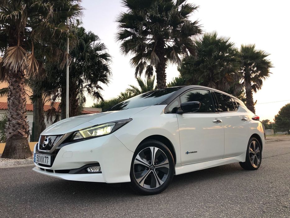 Nissan Leaf Tekna Two Tone