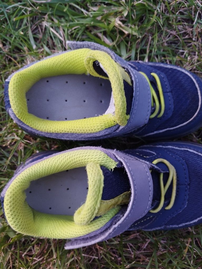 Buty dla chłopca rozmiar 26 25 24