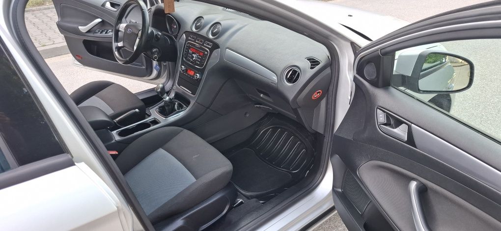 Ford Mondeo mk4 lift 2.0 TDCI 140KM zadbany 2011 rok