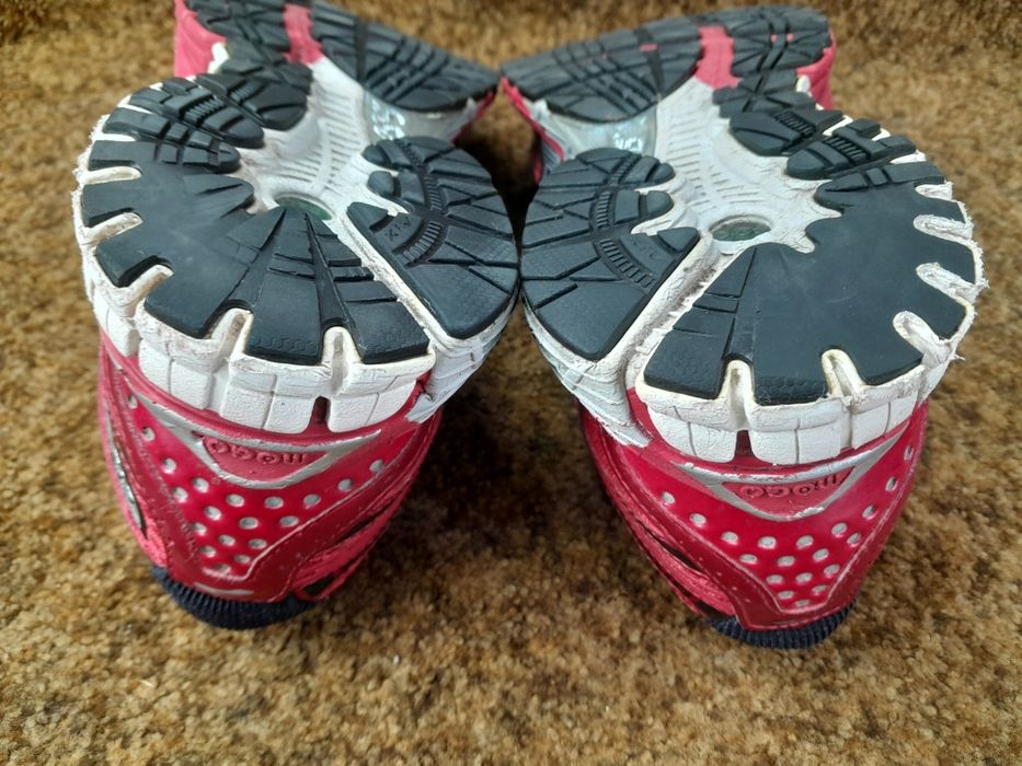 Кросівки оригінал Brooks GTS 46 розмір.