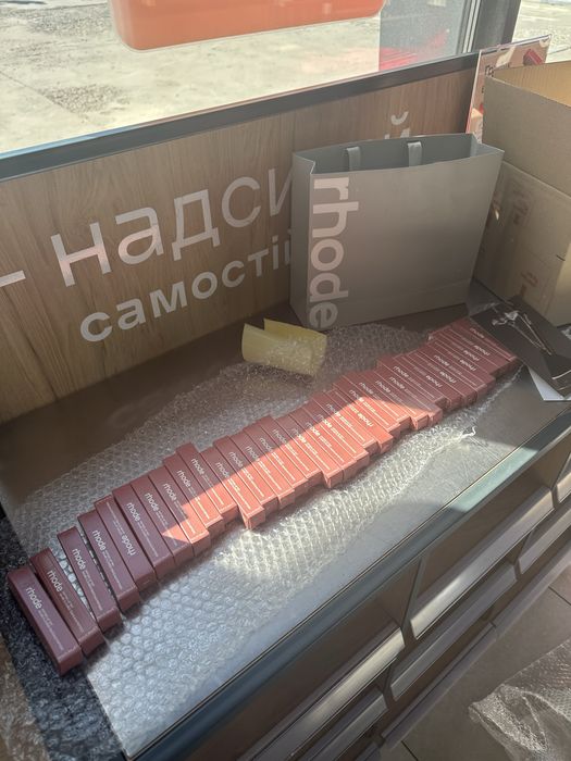 Rhode‼️ блиски,рум’яна,олівці,пептидні бальзами