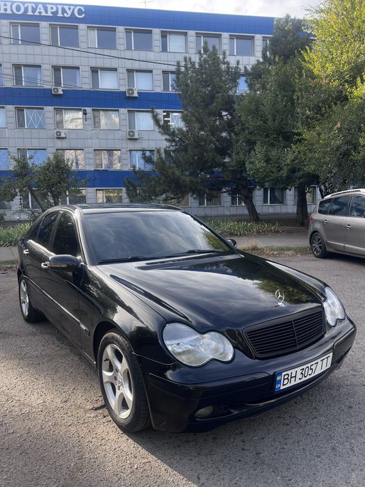 Продам Mercedes w203 - c220