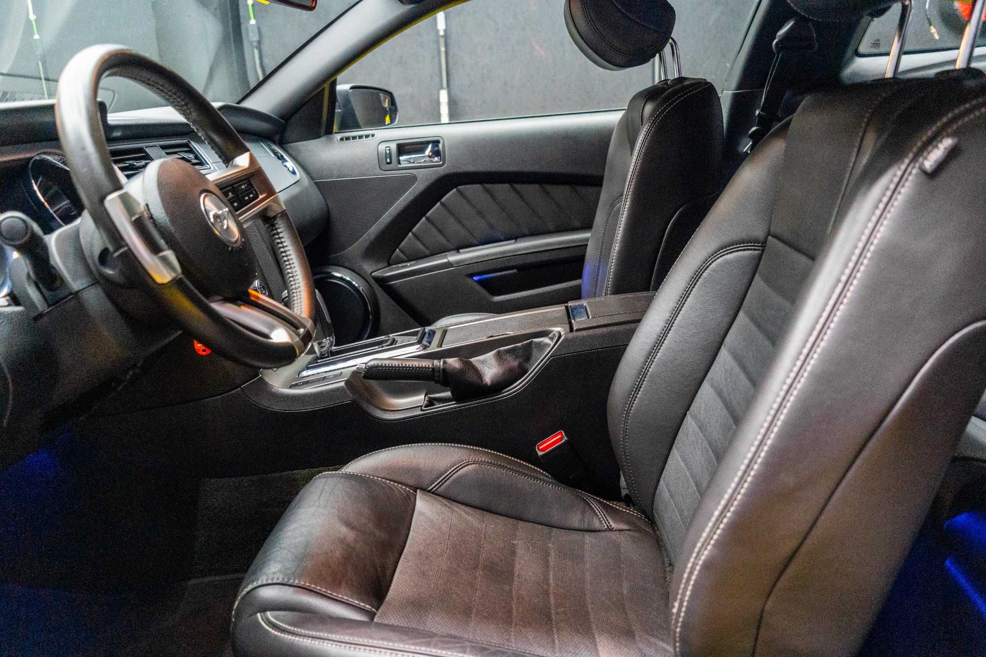 Ford Mustang 3.7 V6 Automático