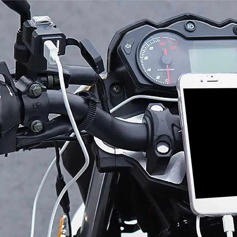 Carregador USB duplo moto interruptor
