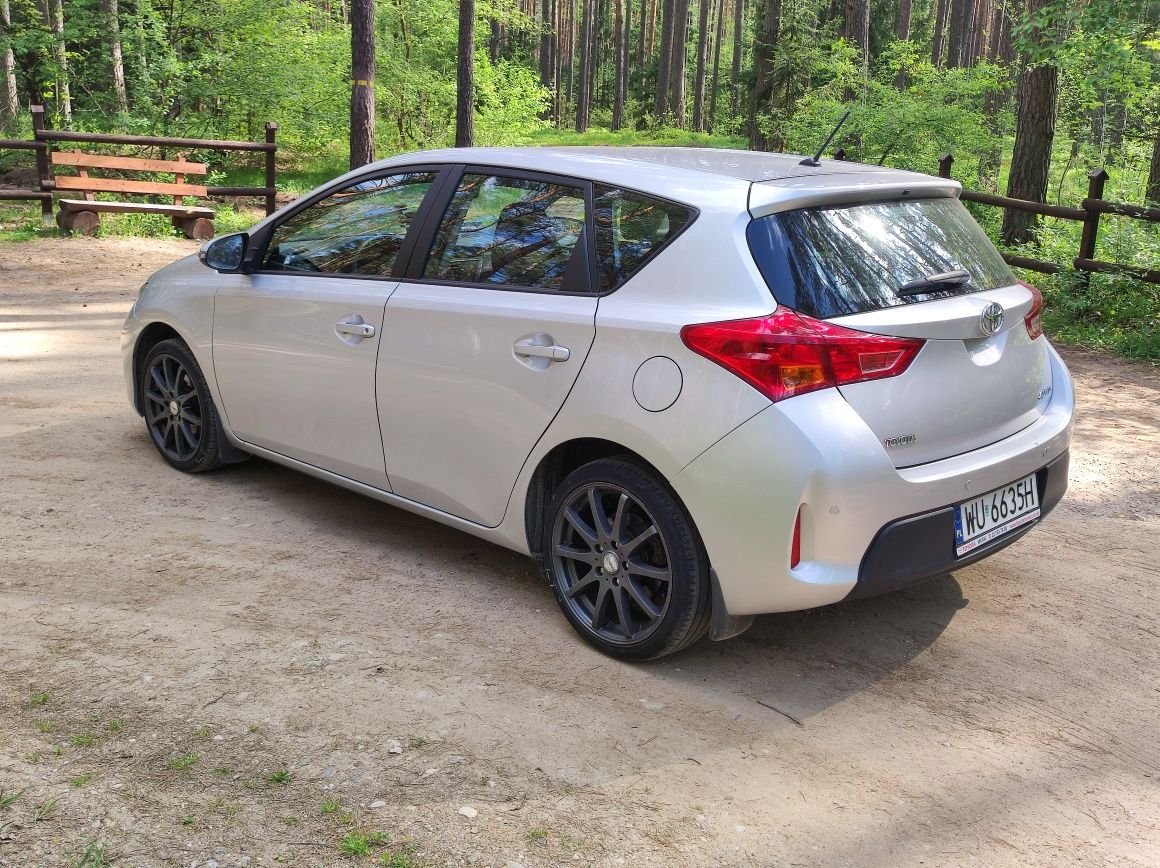 Toyota Auris 1.4 -2015