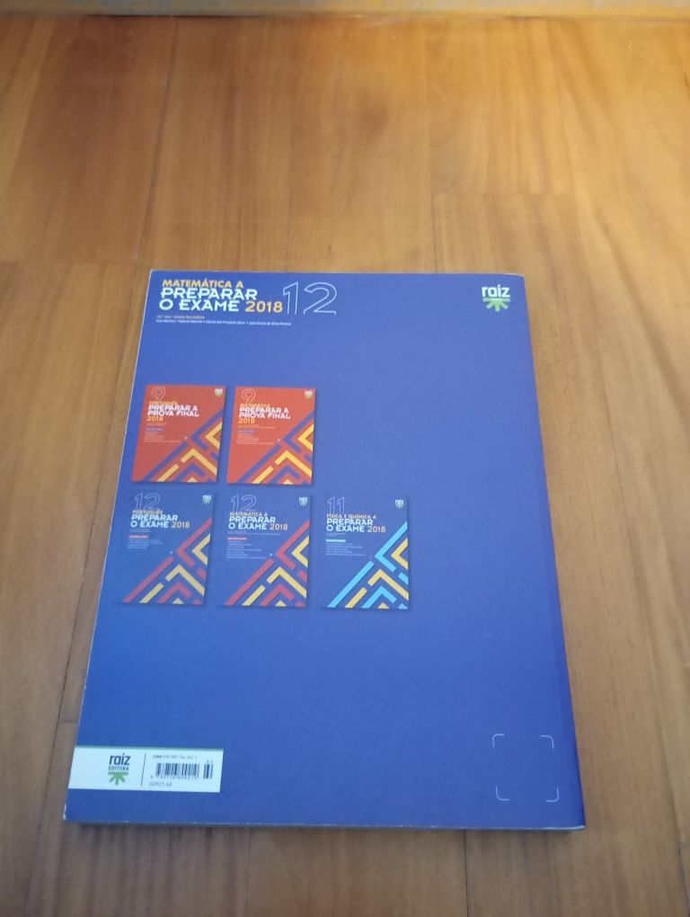 Livro escolar de matemática