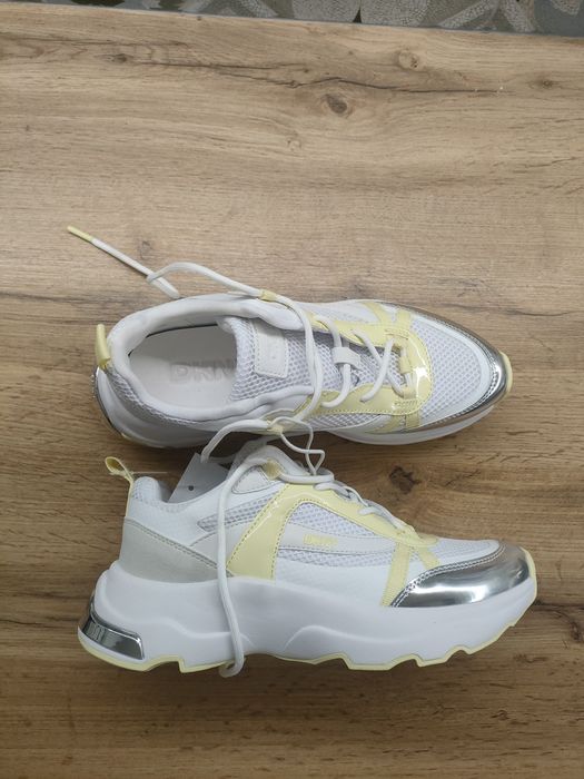 Buty sportowe Sneakersy DKNY 38 nowe!