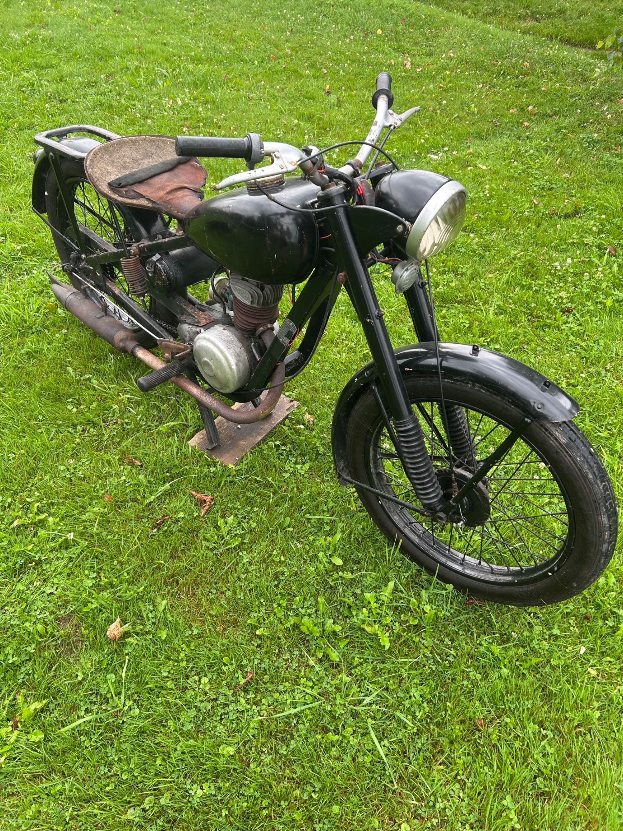 Shl M05 , W.F.M.