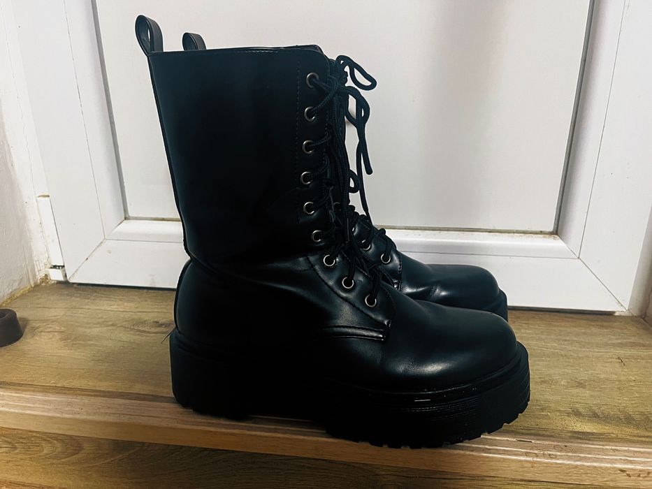 Кожаные ботинки женские