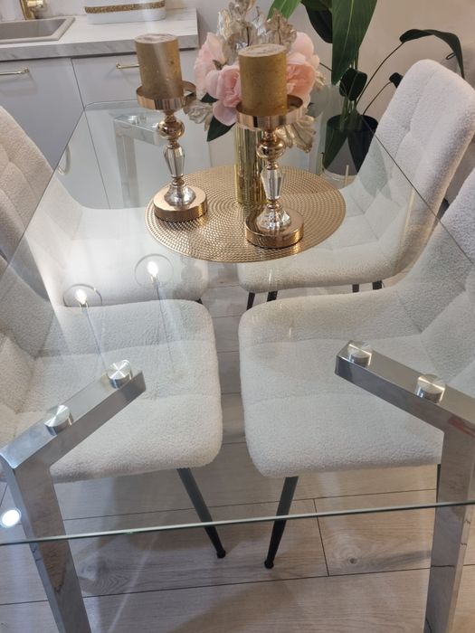 Sprzedam zestaw stół +4 krzesła