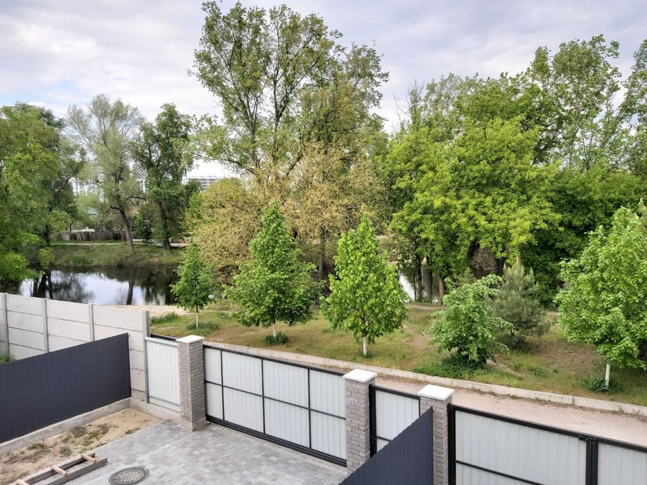 Ціну знижено!Супер пропозиція!Оренда будинка,метро Славутич 5хвилин!