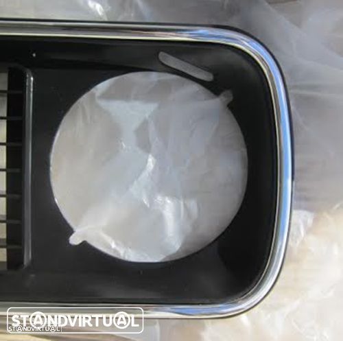 Grelha Renault 4 Novo