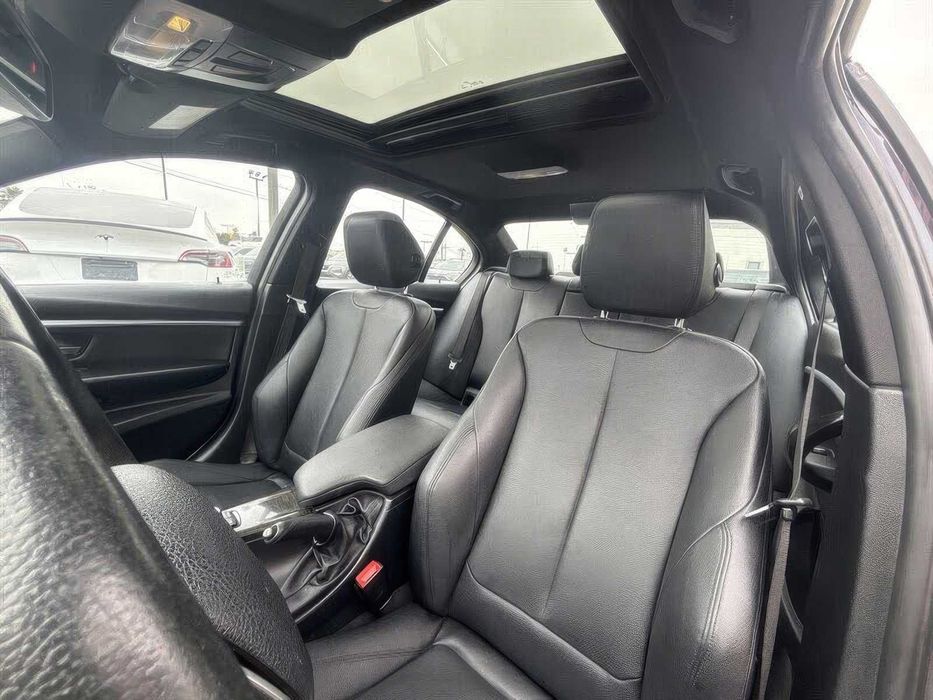 BMW 3 Series 330i      2017