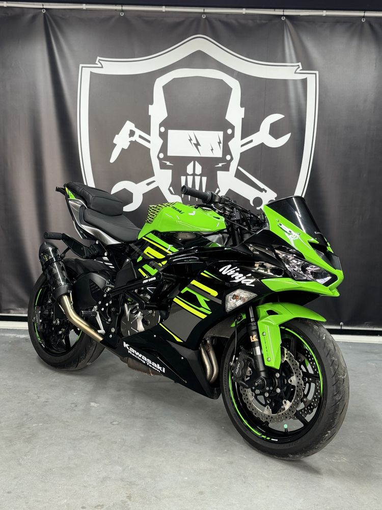 Kawasaki Zx6R 636 Ninja stunt