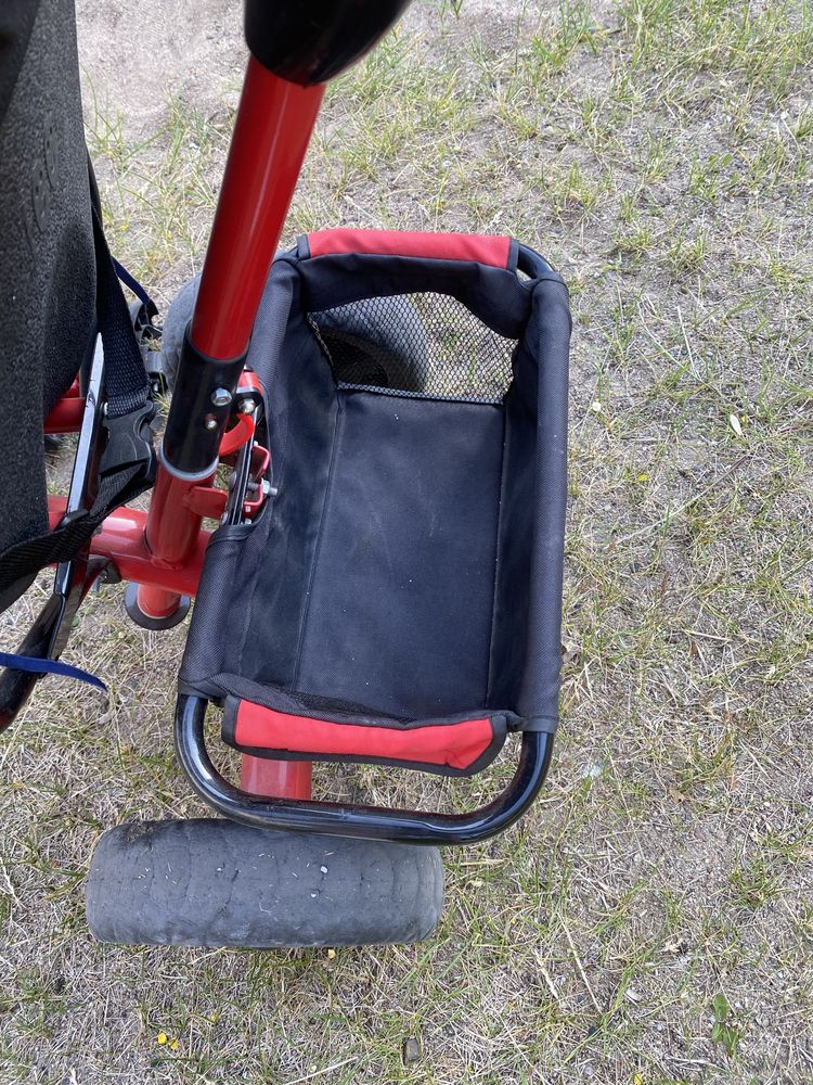 Czerwony rowerek trójkołowy dla dziecka ecotoys z rączką