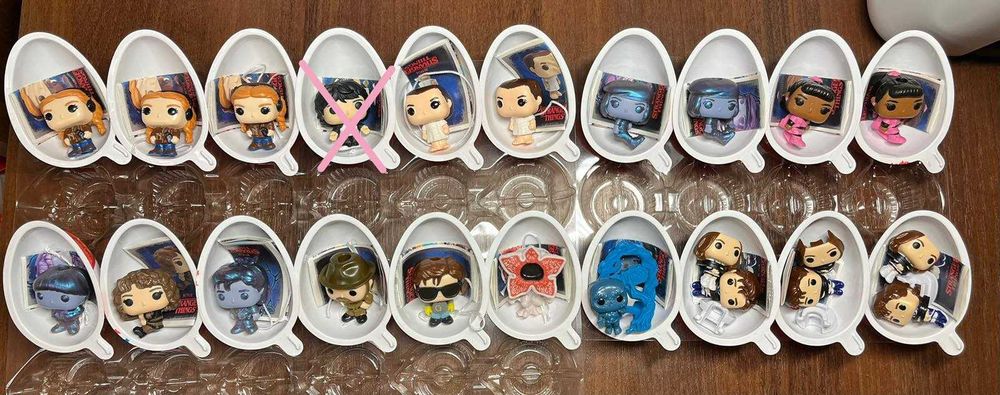 дуже дивні дива/ дивні дива/stranger things kinder joy/stranger things