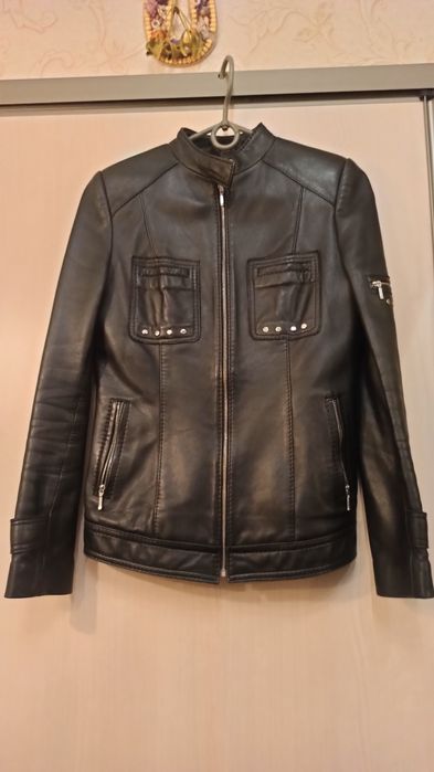 Шкіряна куртка жіноча xxs