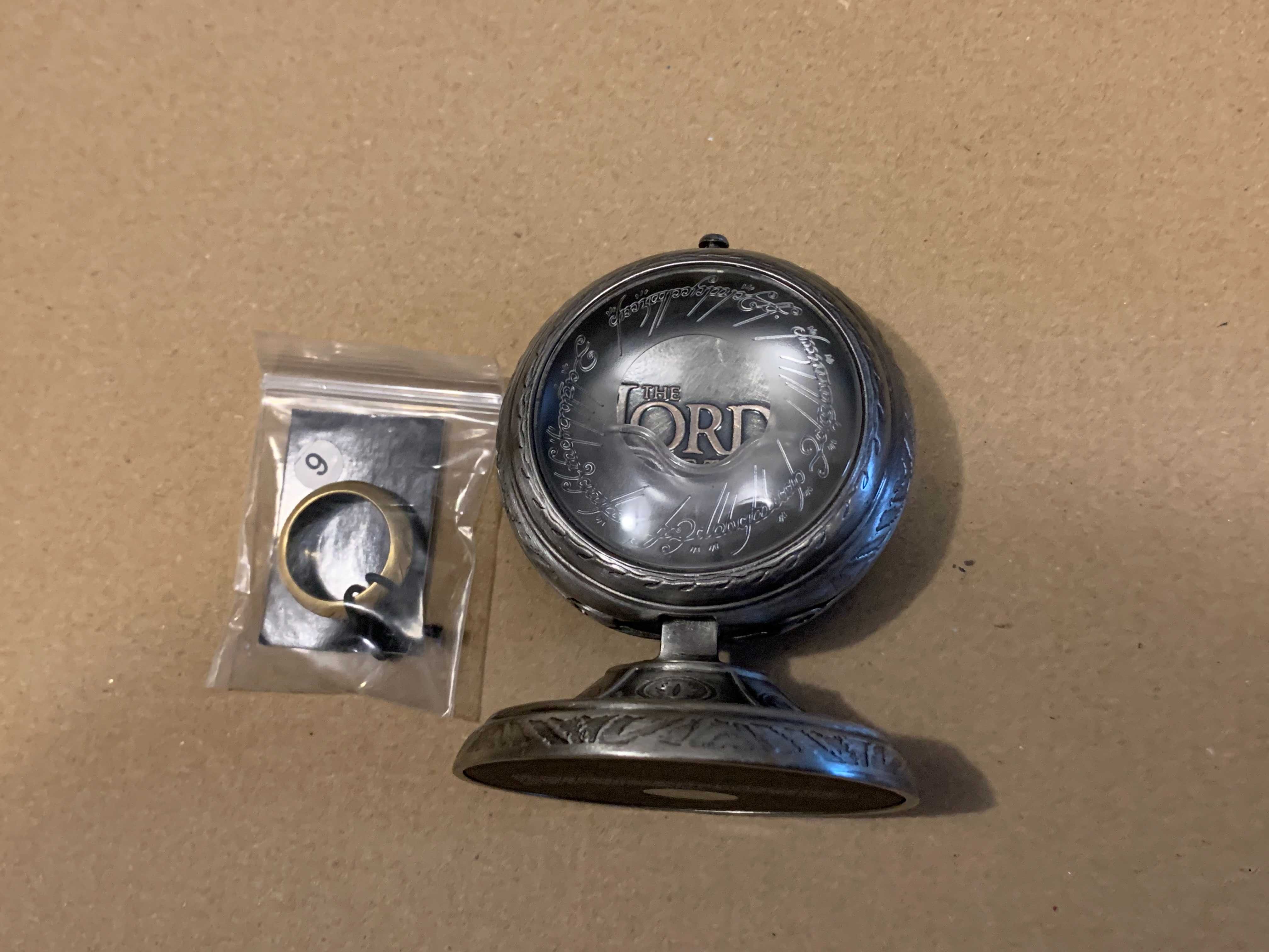 Pierścień w szkatułce z Władcy Pierścieni- LOTR- NN1315_06