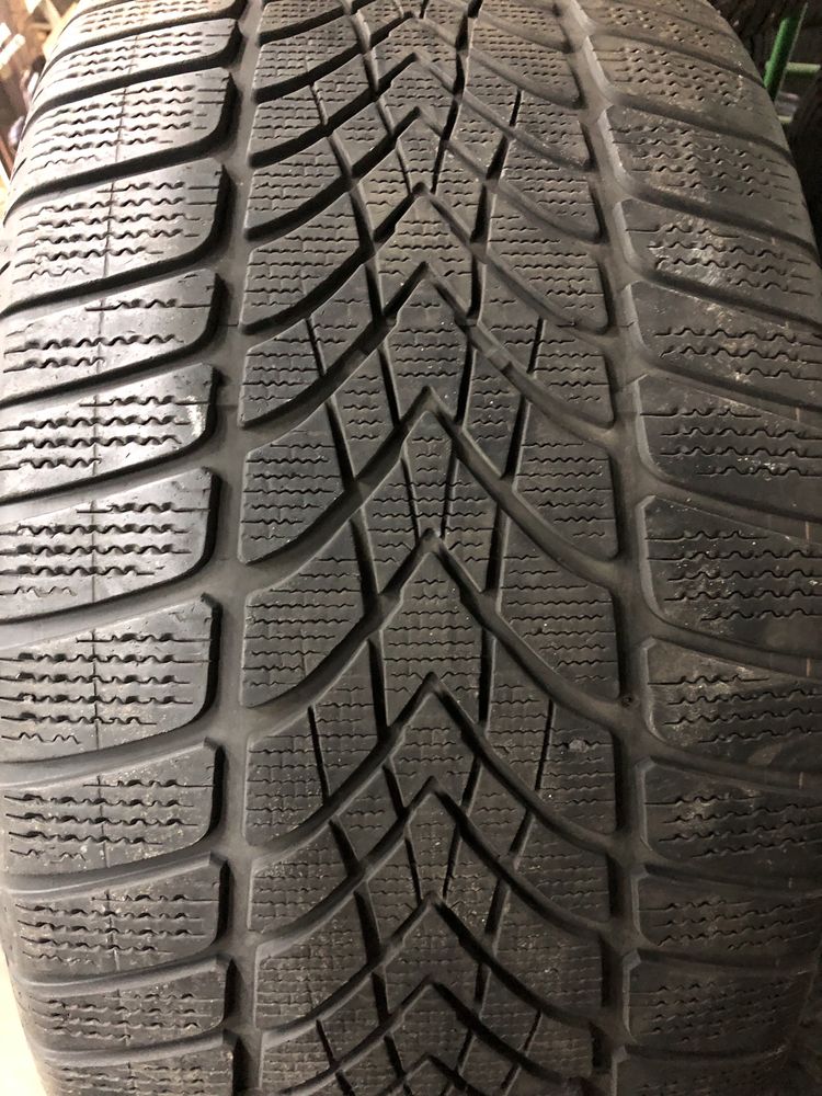 Шини зимові 285/30/21 Dunlop