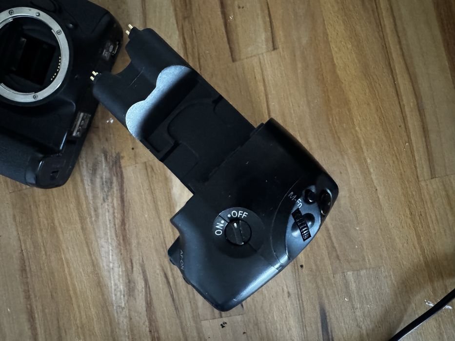 Canon 7d + grip - uszkodzony