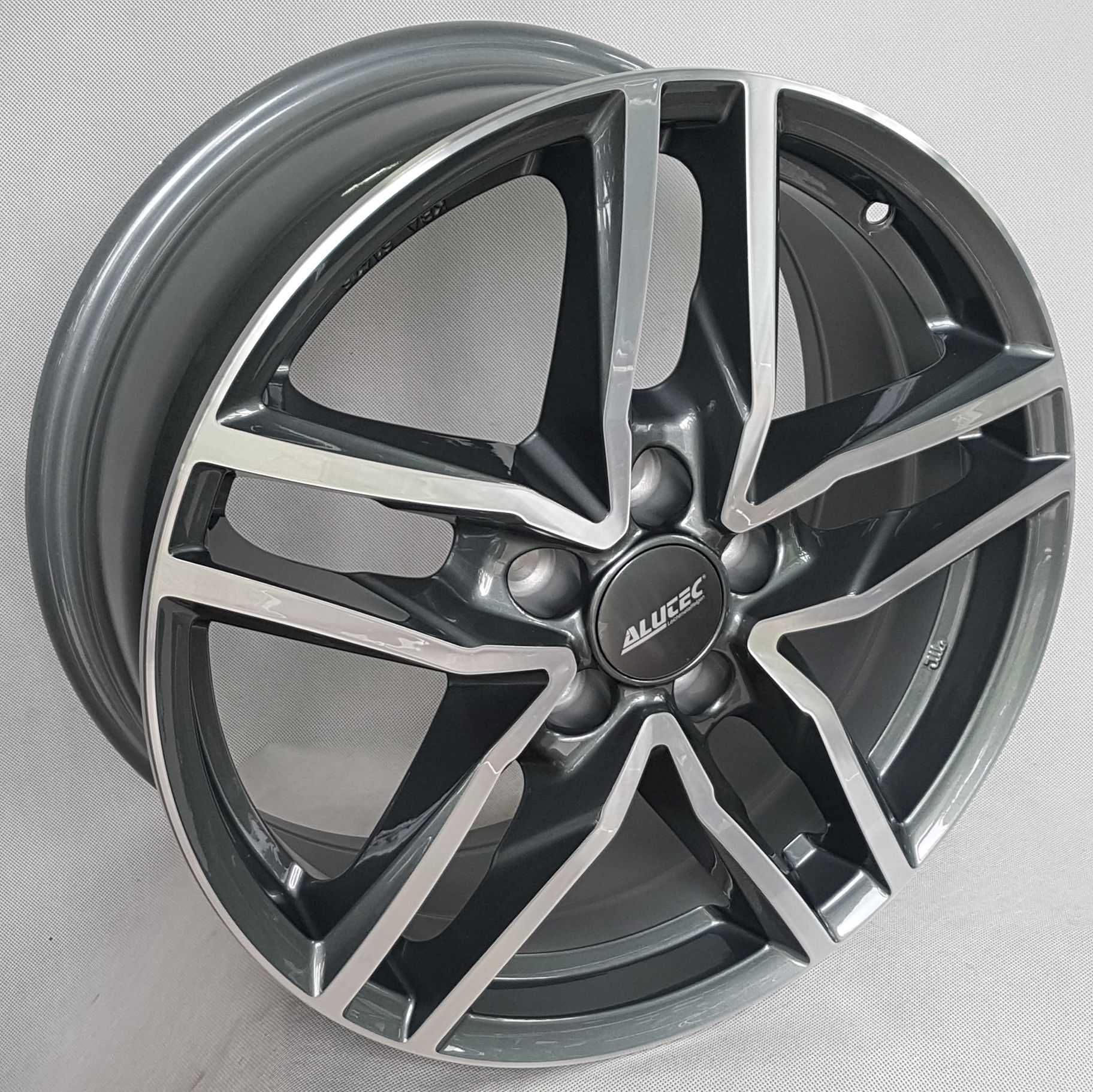 Alufelgi Alutec 16 Ford Focus Mondeo 4 5 Kuga C-Max S-Max Galaxy 5x108