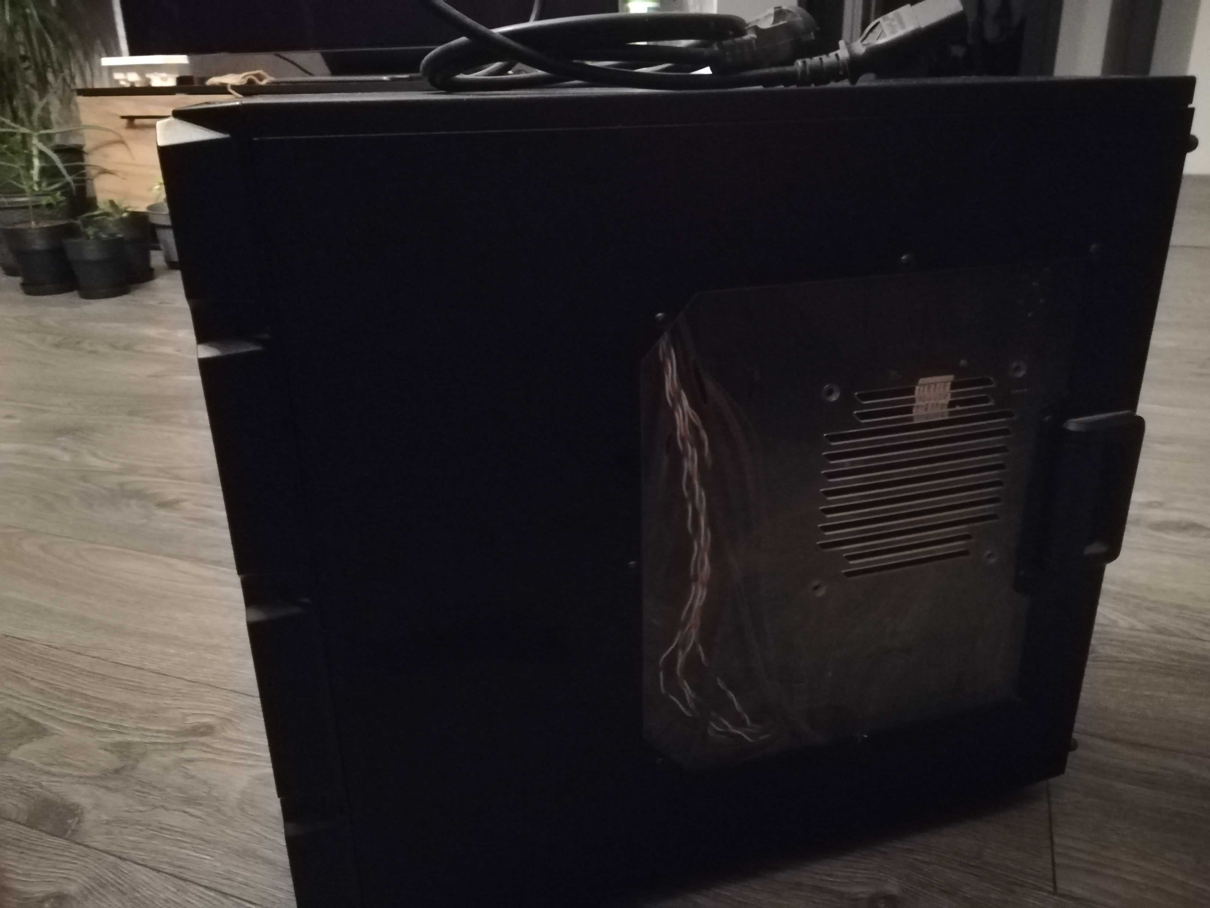 Komputer - i5 3.1 GHz / Sapphire Radeon R9 270, 2GB / 8GB RAM/ 1 TB