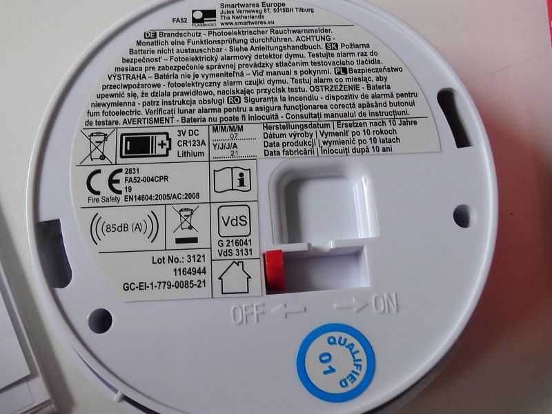 Czujnik dymu 10 letni SmartWares z baterią + płytka magnetyczna