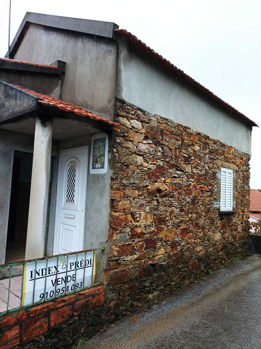Casa em Xisto, Armadouro