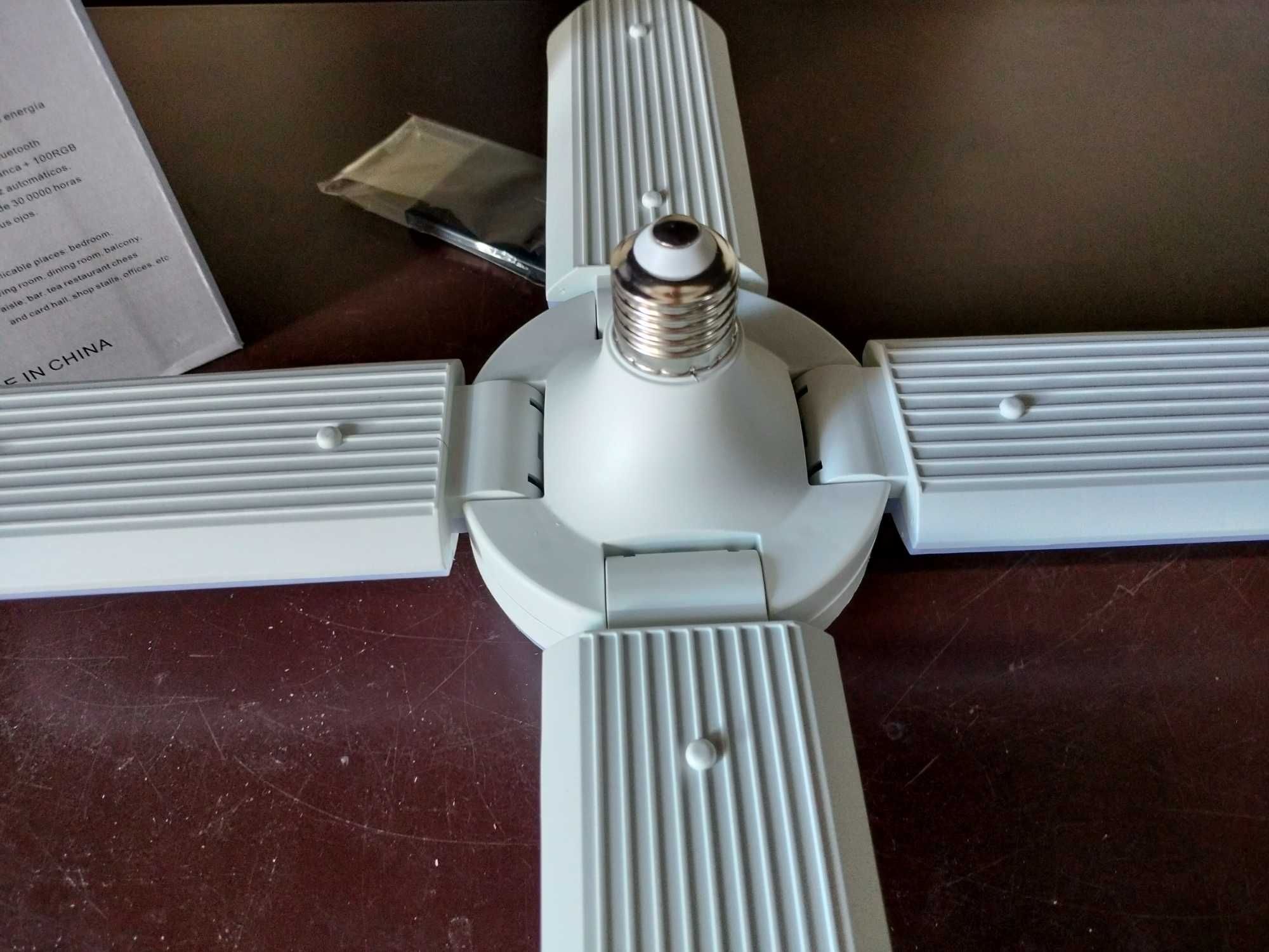 Lampa LED E27 Inteligentna żarówka RGB Bt 36W Głośnik muzyczny Led lam