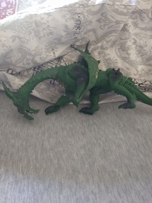 Большой подвижный дракон