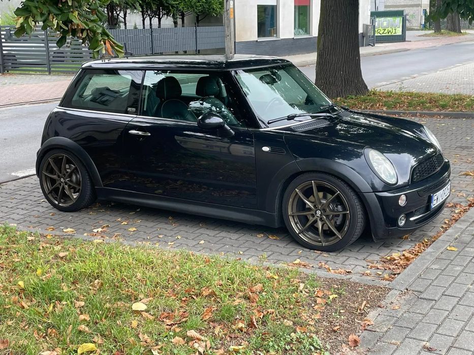 MINI Cooper R50 Park Line