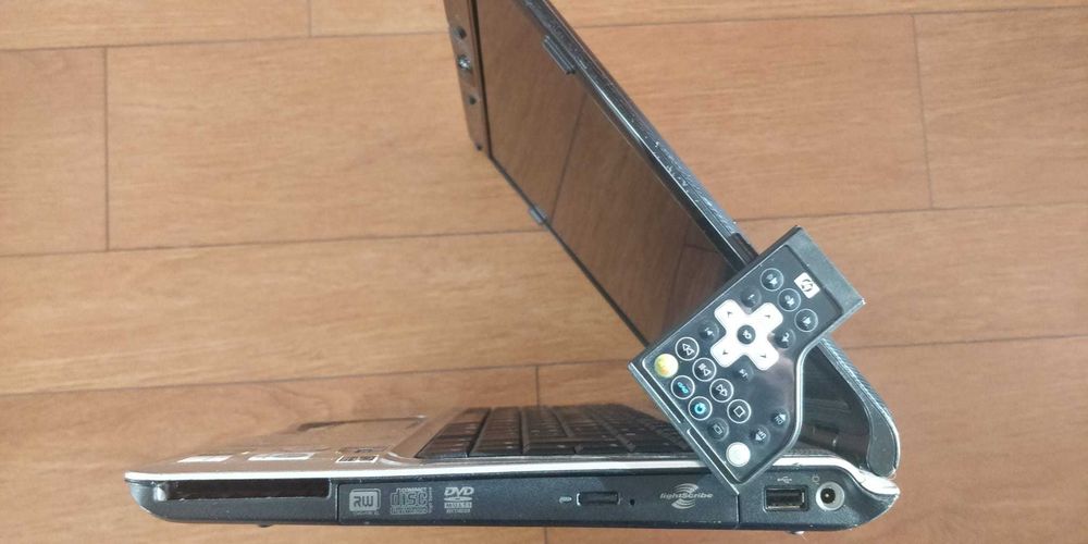 Portátil  HP DV 6700 - Core 2 Duo T8300 2.40Ghz, 4Gb, SSD 256Gb