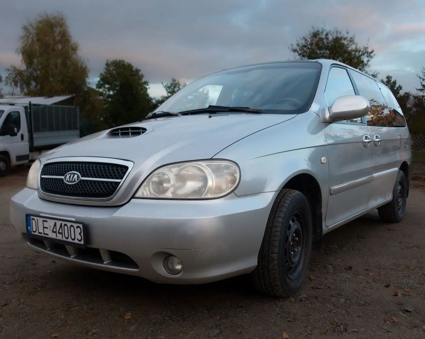 Kia Carnival Pojazd jest w ciągłej eksploatacji. Zapraszam do kupna.