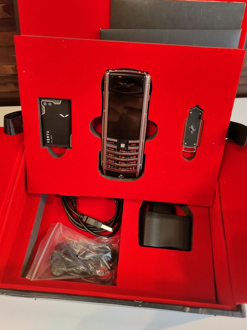 Vertu Ascent TI-A