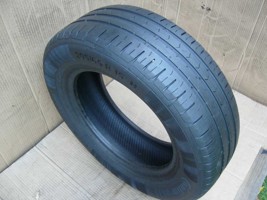 1 szt. Continental ContiPremiumContact 5 205/65 R15 94H