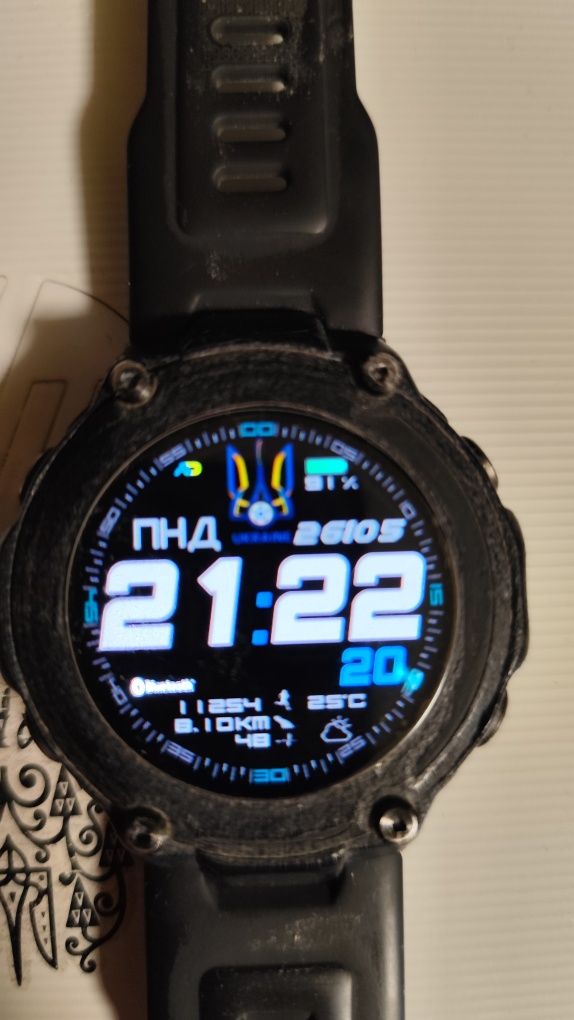 Часы Amazfit t-rex б.у.