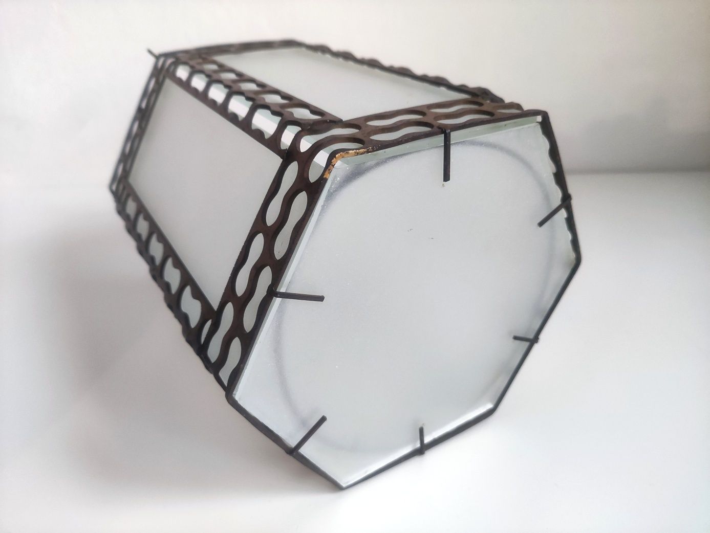 lampa sufitowa loft lata 50. ażurowa szkło