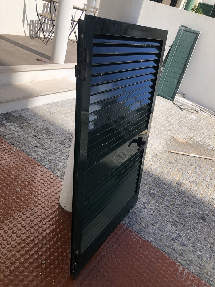 Porta em aluminio