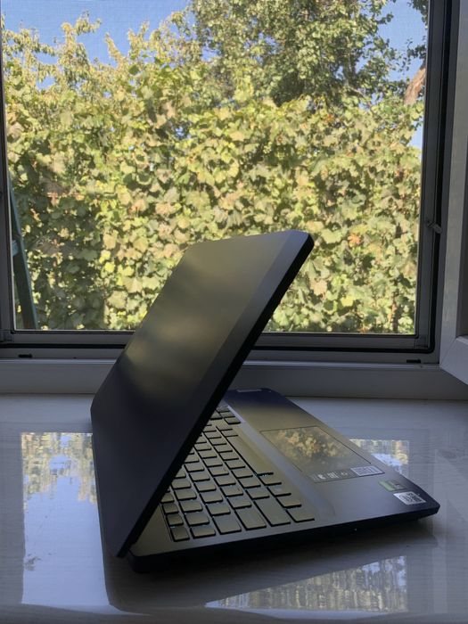 Lenovo IdeaPad Gaming3 15IMH05 Chameleon Blue